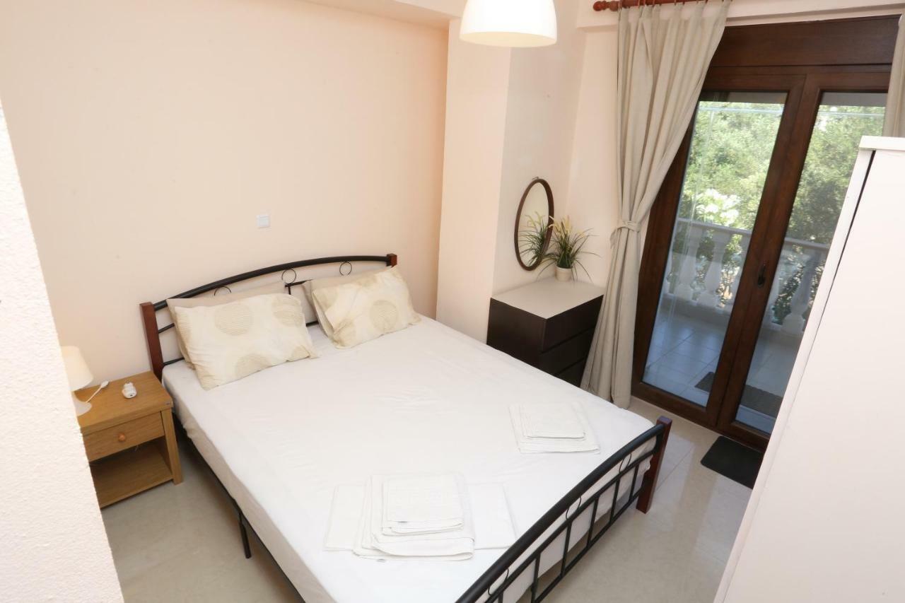 Villa Argo 3 - Beachfront, Big Gardens, Location! بيفكوهوري المظهر الخارجي الصورة