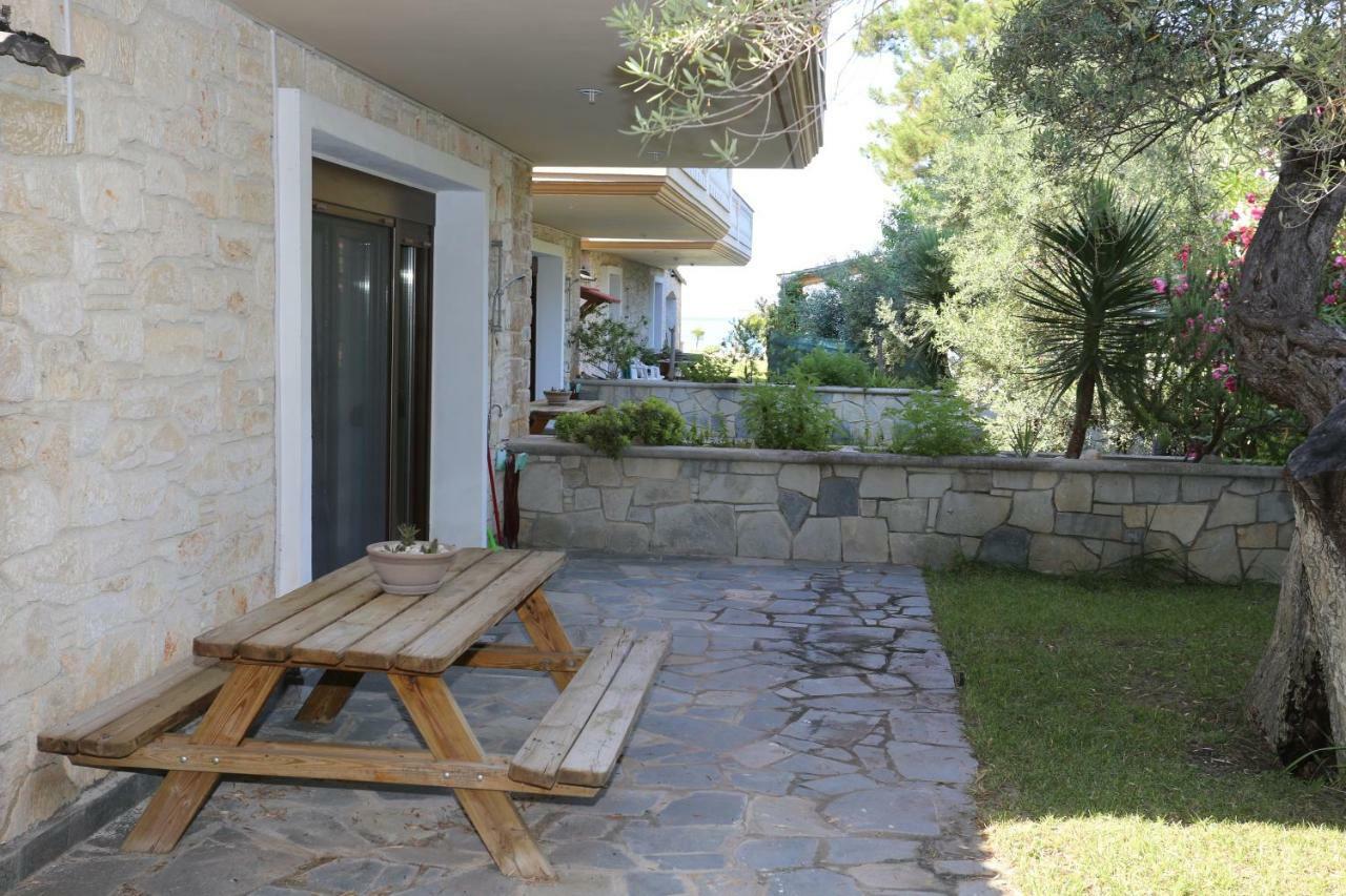 Villa Argo 3 - Beachfront, Big Gardens, Location! بيفكوهوري المظهر الخارجي الصورة