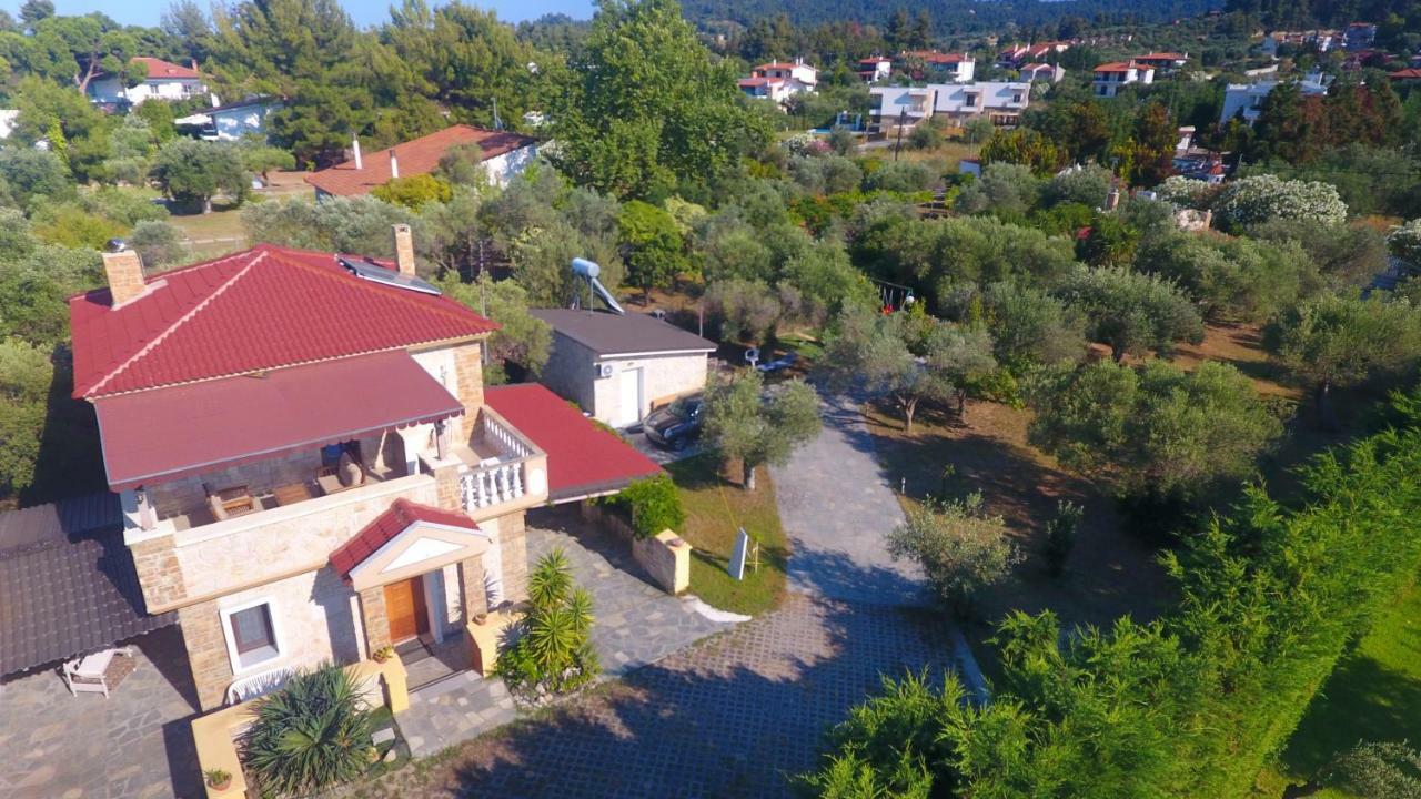 Villa Argo 3 - Beachfront, Big Gardens, Location! بيفكوهوري المظهر الخارجي الصورة