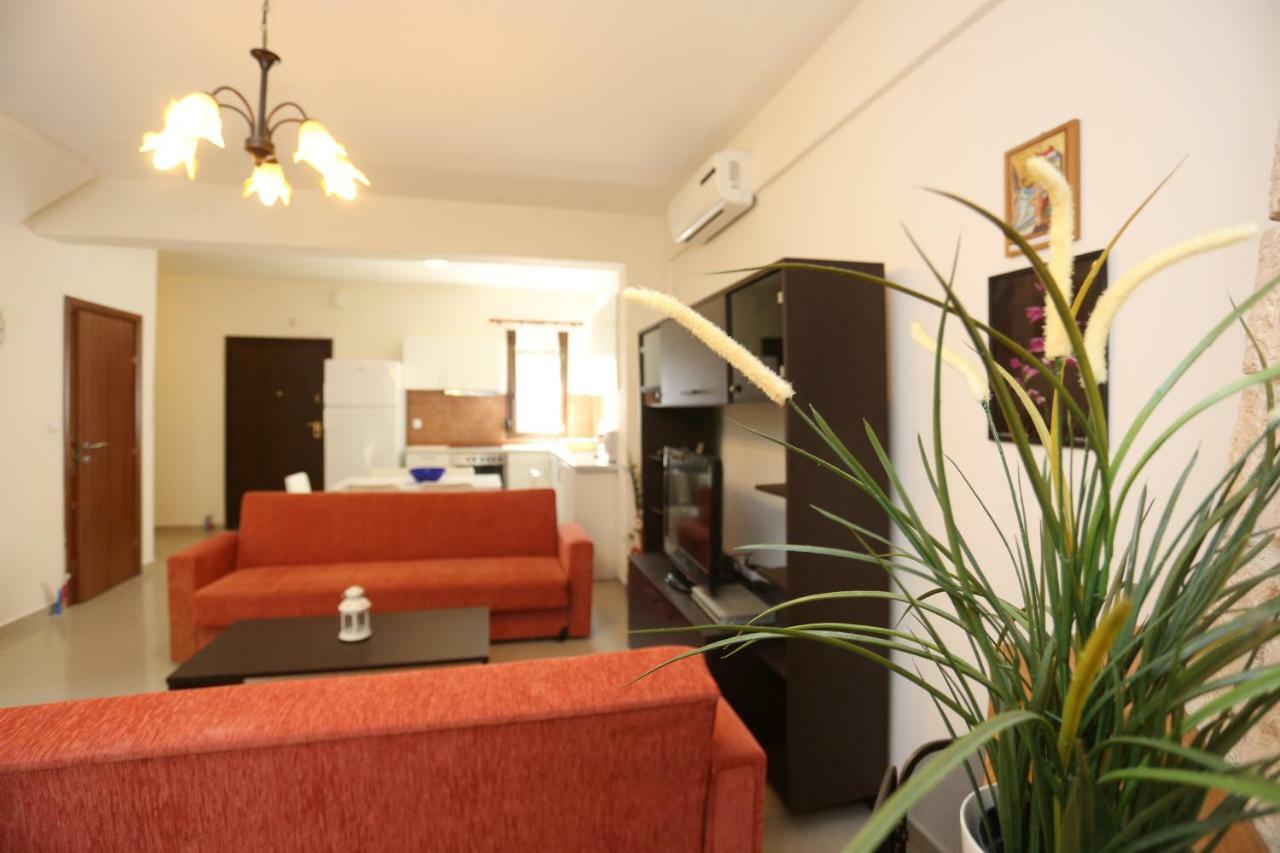 Villa Argo 3 - Beachfront, Big Gardens, Location! بيفكوهوري المظهر الخارجي الصورة